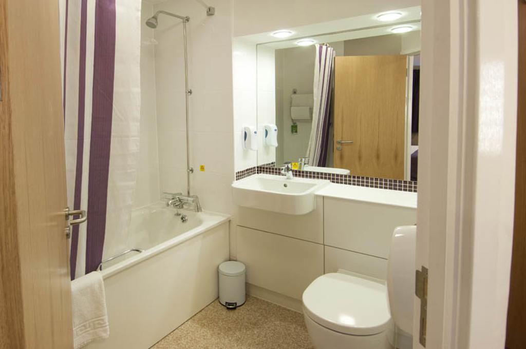 Premier Inn Birmingham City - Waterloo St Pokoj fotografie